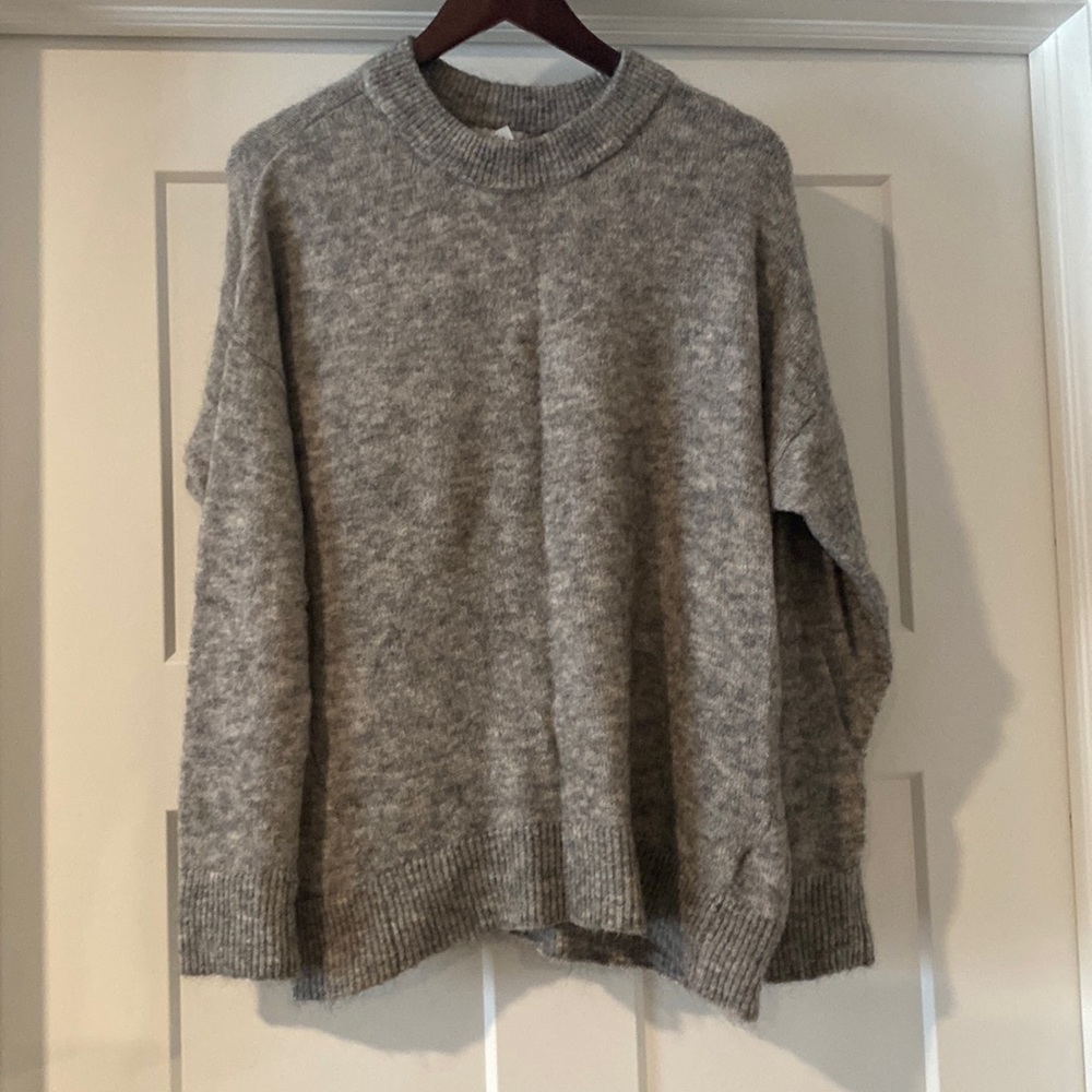 H&M Crewneck Sweater